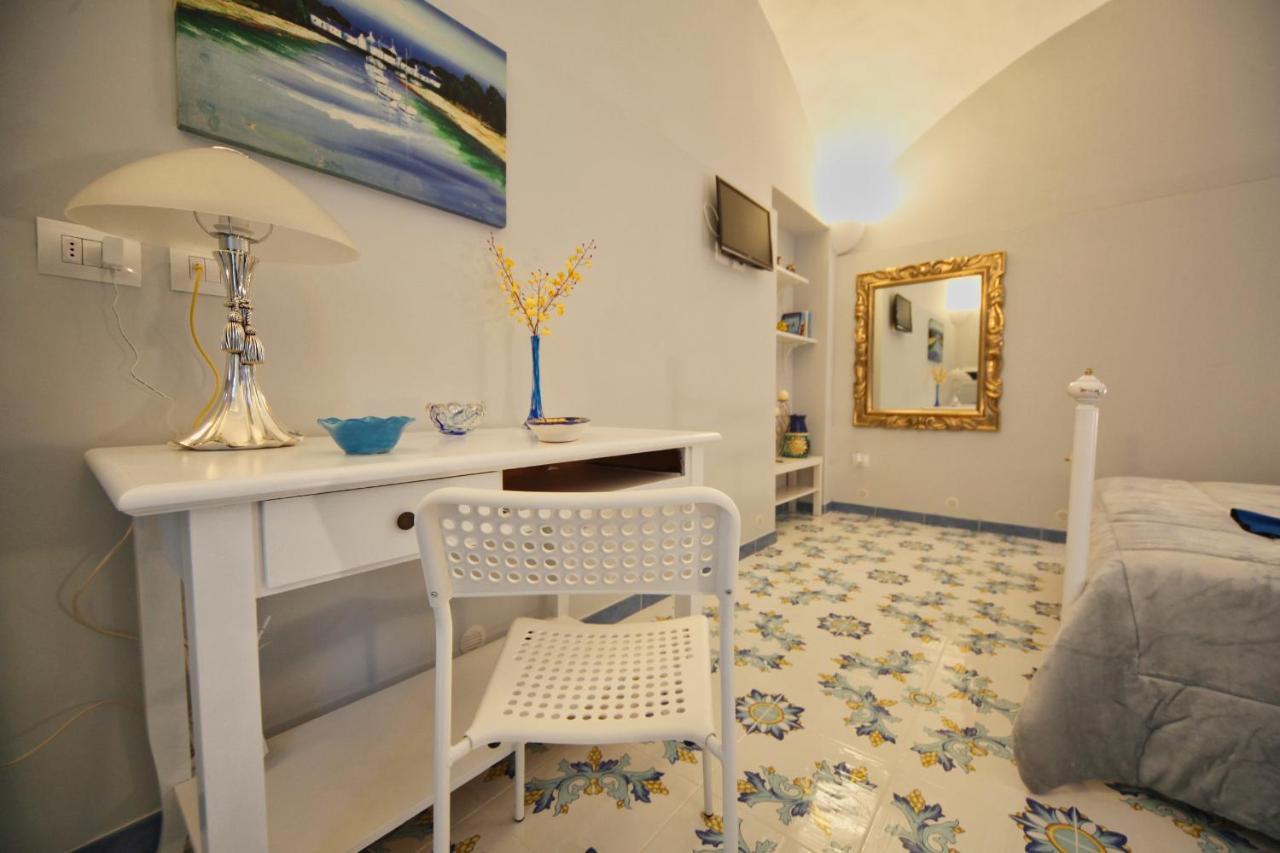 Domus Vilu Bed & Breakfast Nocera Superiore Exterior photo