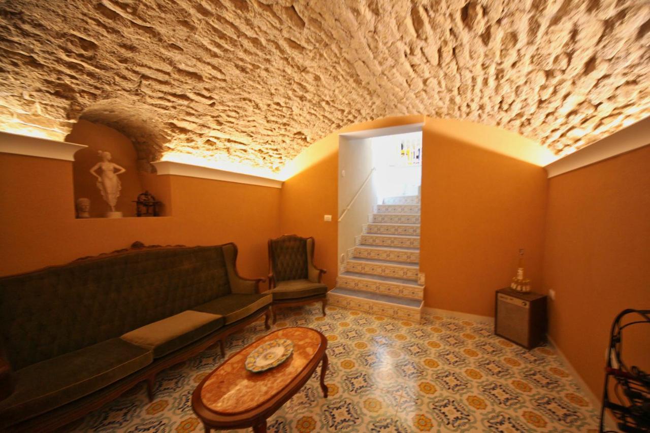 Domus Vilu Bed & Breakfast Nocera Superiore Exterior photo
